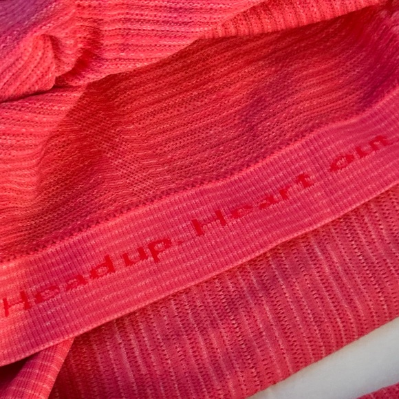 LULULEMON RUN SWIFTLY TECH LONG SLEEVE CREW IN HEATHERED BOOM JUICE - Picture 10 of 12